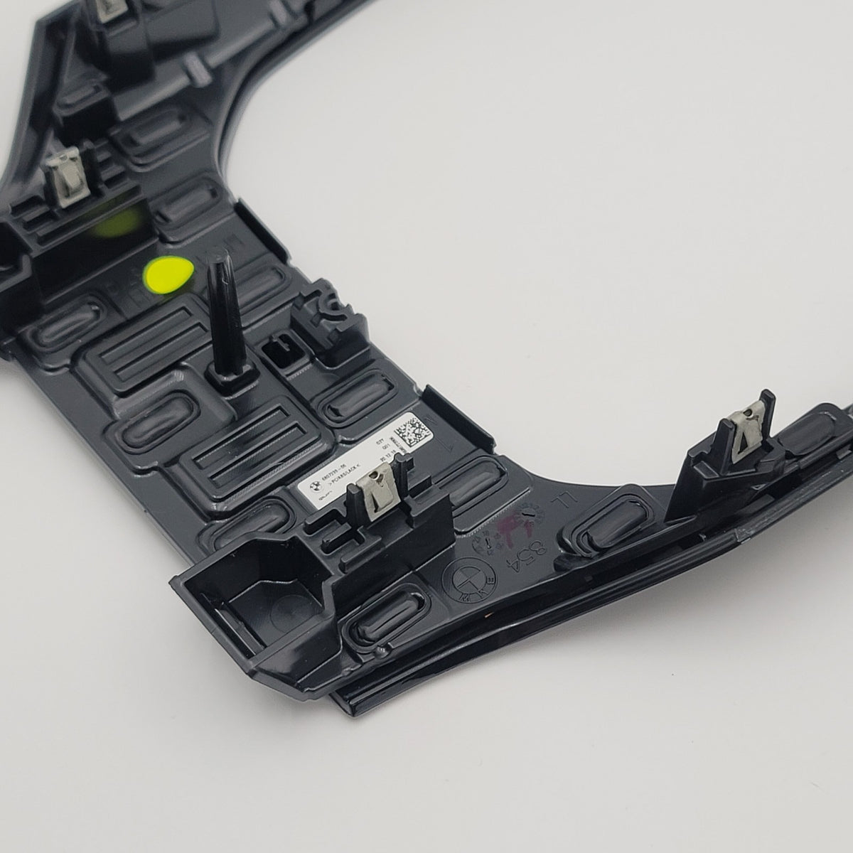 BMW 2 G42 G87 3 G20 G21 G28 G80 G81 4 G22 Center Console Trim 2018 6807239 OEM