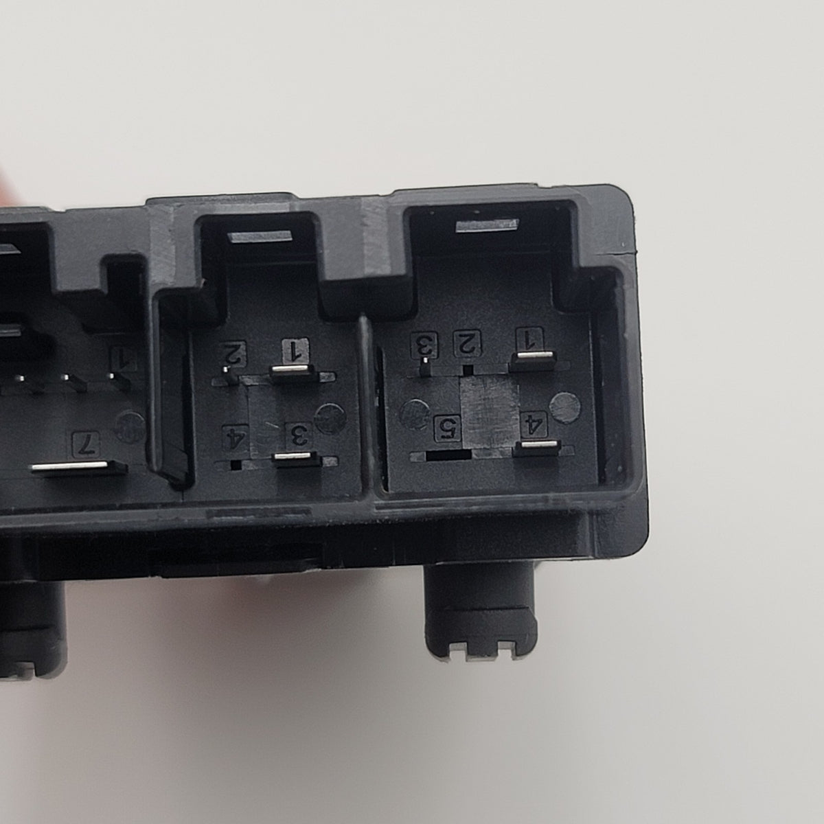 2019- 2024 BMW X5 G05 REAR LEFT DRIVER SEAT HEAT HEATED CONTROL MODULE 7490465