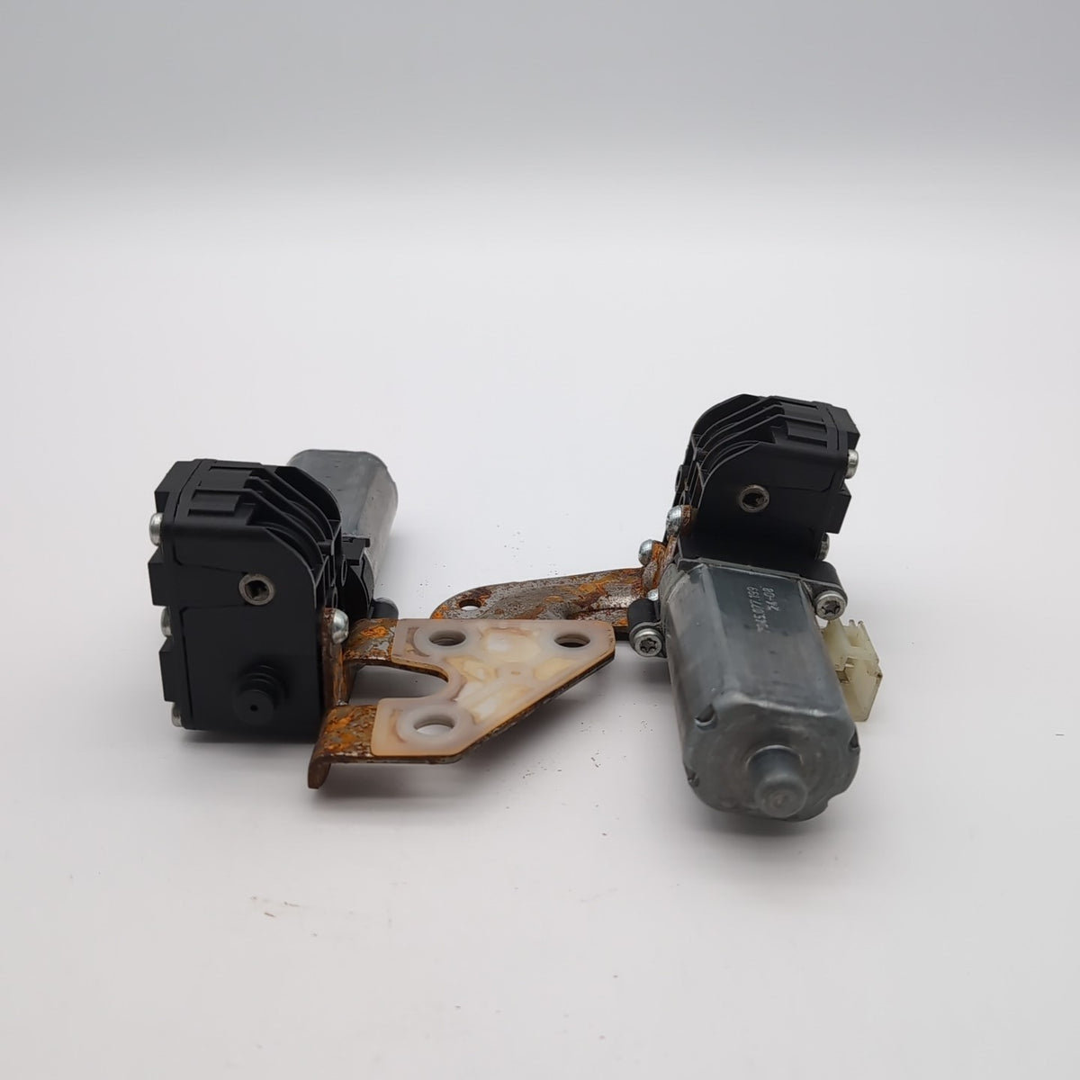 BMW G30 G31 G32 G11 G12 G14 G15 G16 G05 G06 G07 Steering Wheel Column Motor PAIR