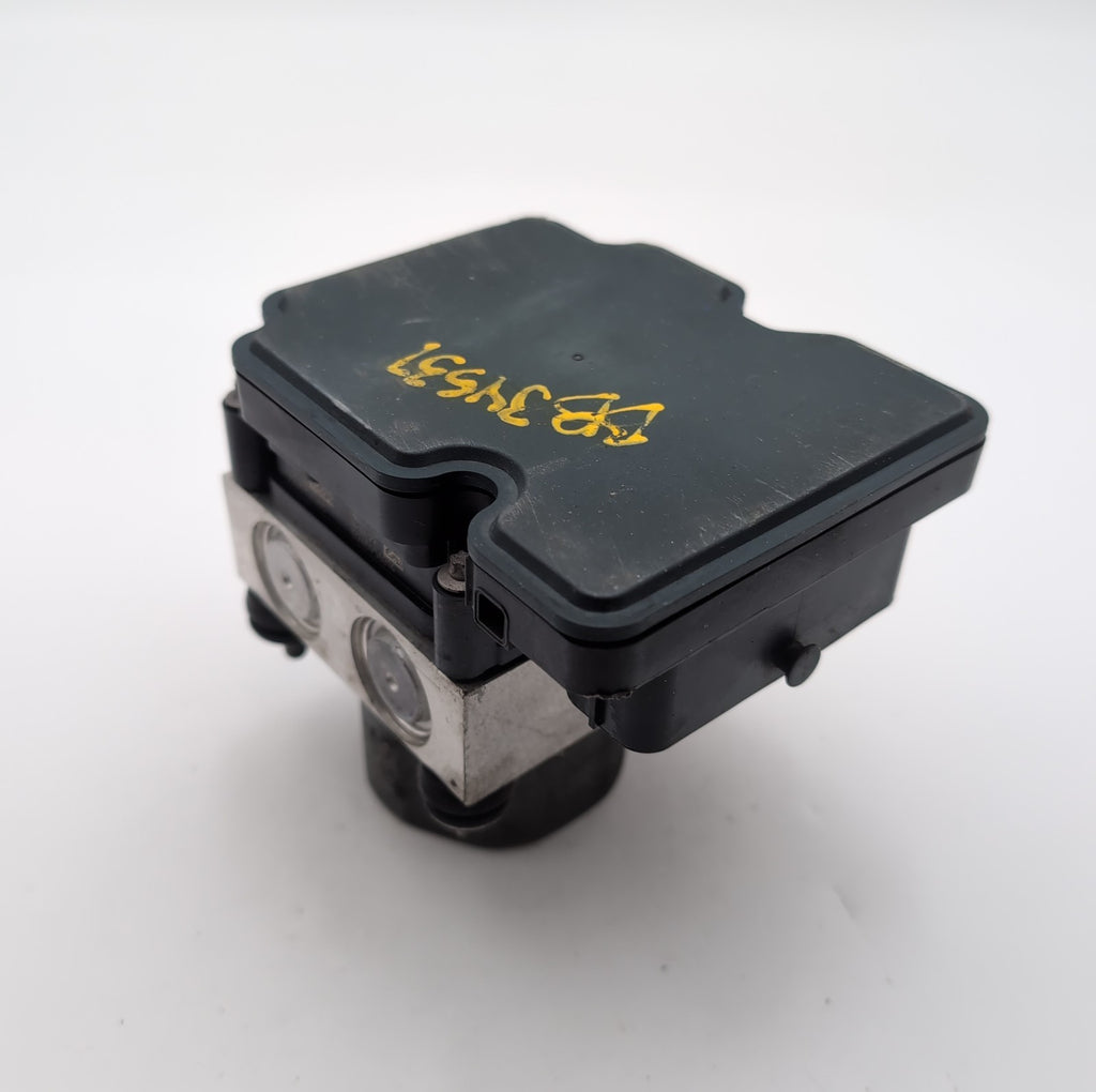 2013 2014 Toyota Camry 2.5L ABS Anti Lock Brake Pump Control Unit 44540-06080