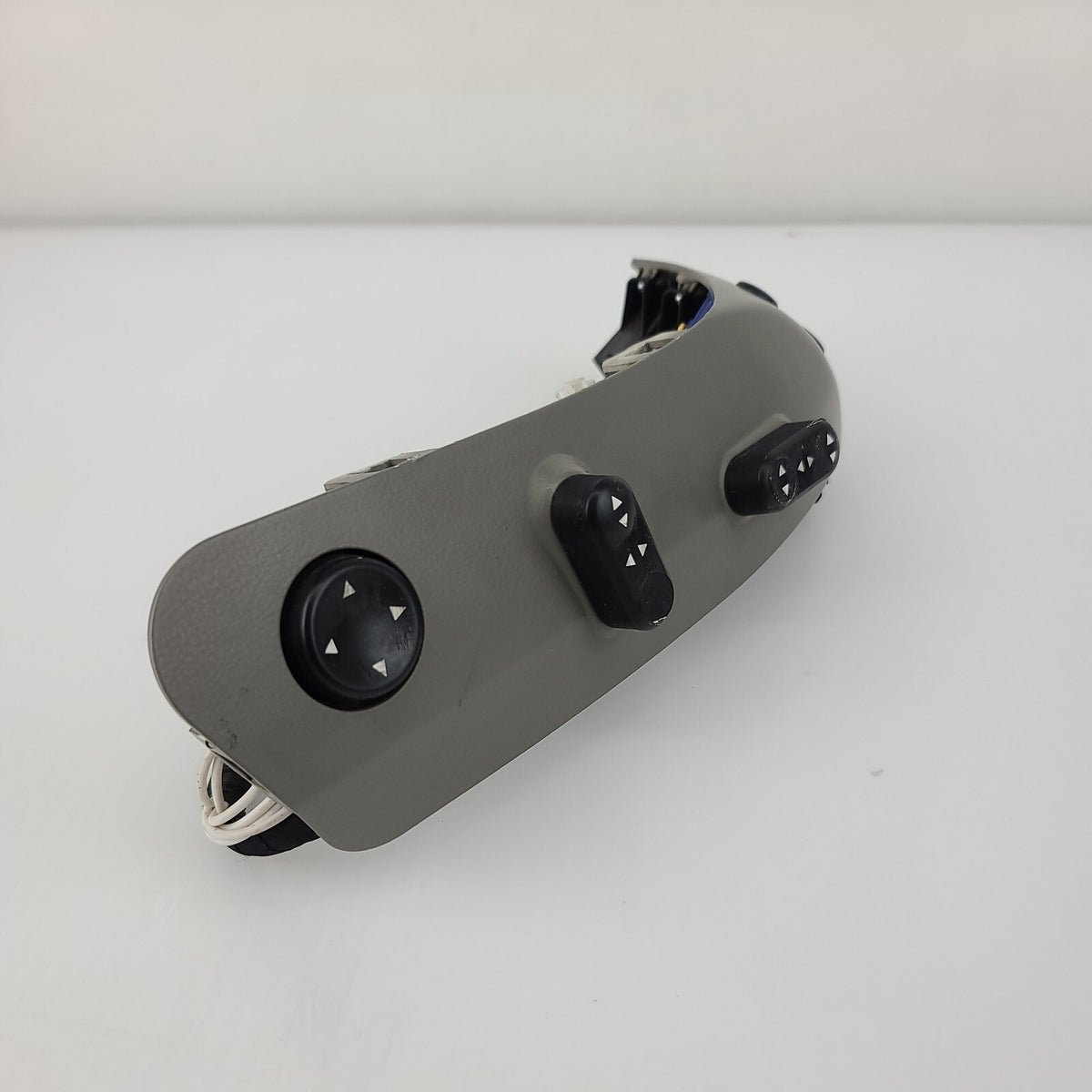 2003- 2012 Maserati Quattroporte Grey Front Right Seat Control Unit 469556