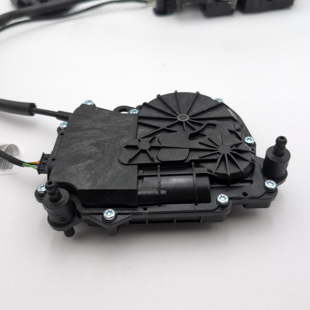 2019 - 2026 BMW 430i M440i G26 Trunk Lid Latch Actuator Assembly 9463391 7430626