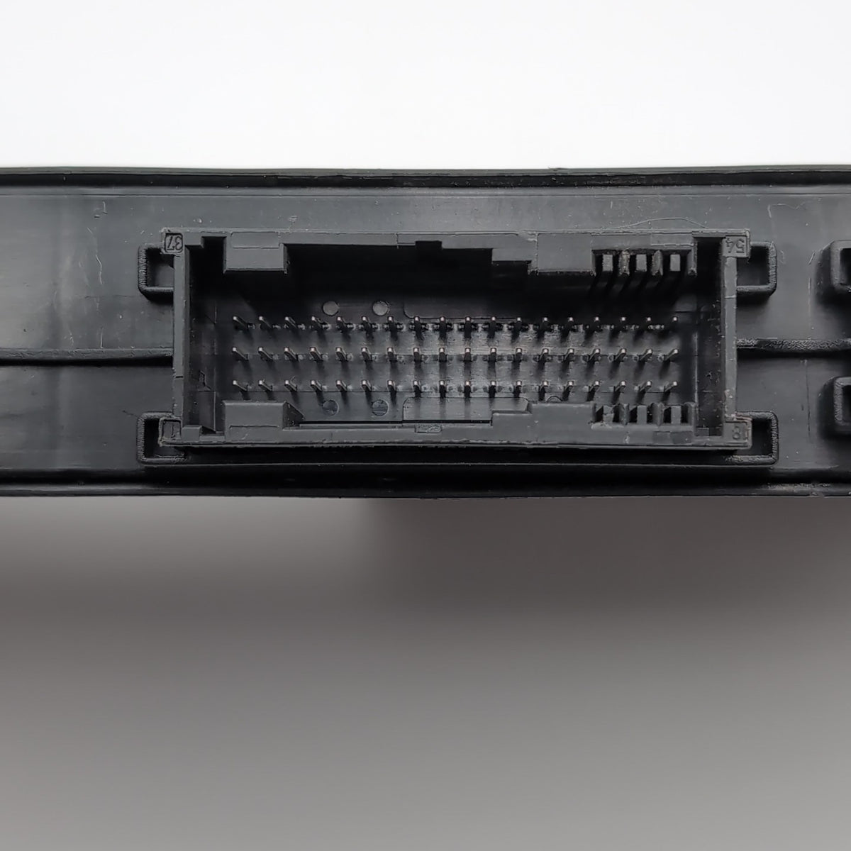 2012- 2018 BMW F12 F13 BODY CONTROL MODULE UNIT BCM BCU 9267470