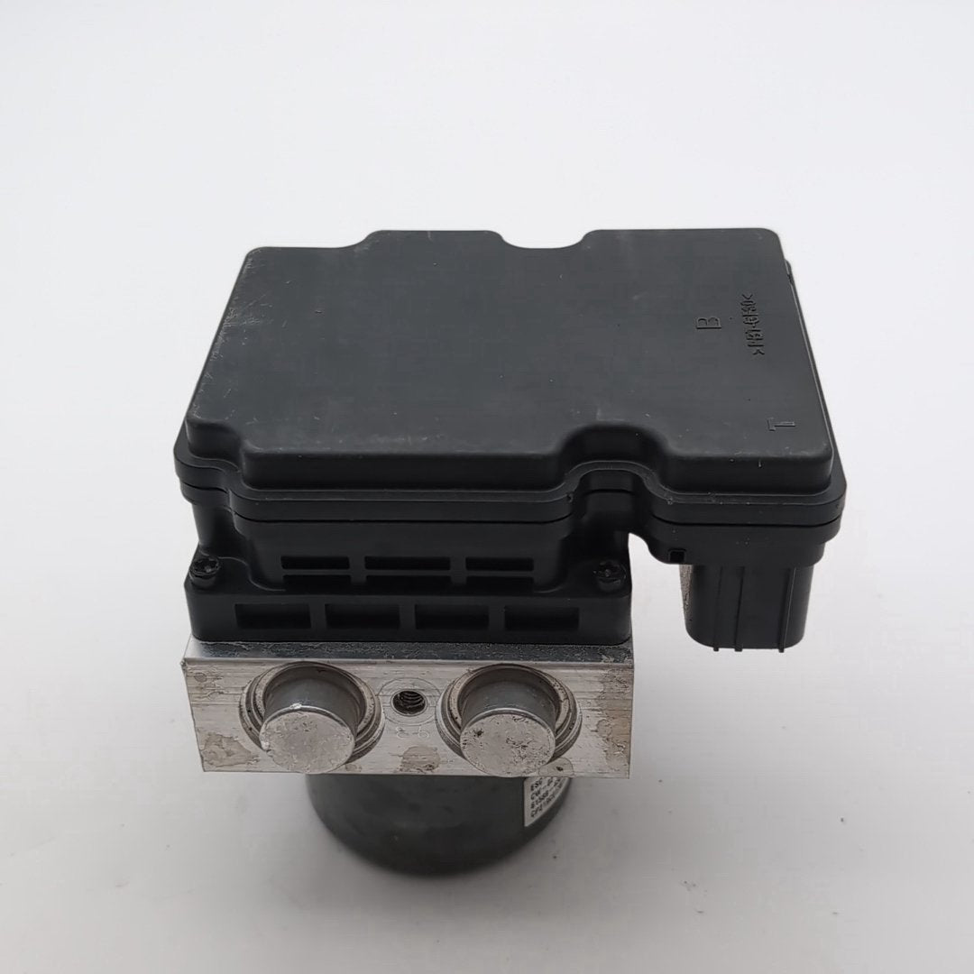 2019 2020 Hyundai Santa Fe 2.4L AWD ABS Anti Lock Brake Pump 58900-S2650