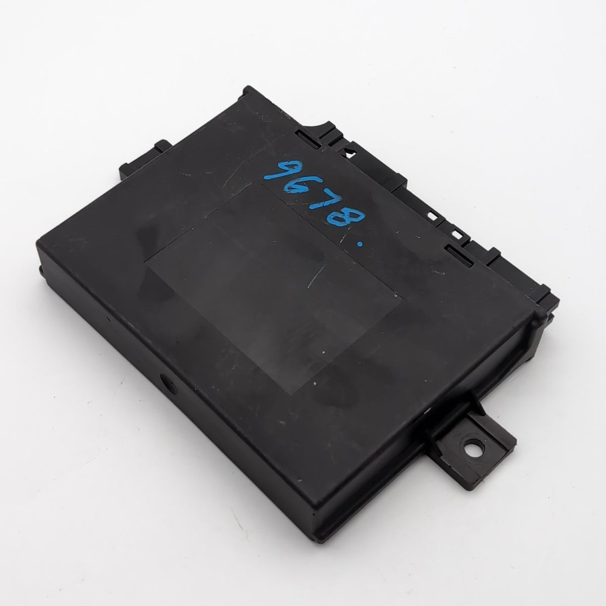 2007- 2010 Mercedes W221 S550 S400 Keyless Go Control Module A2218707392