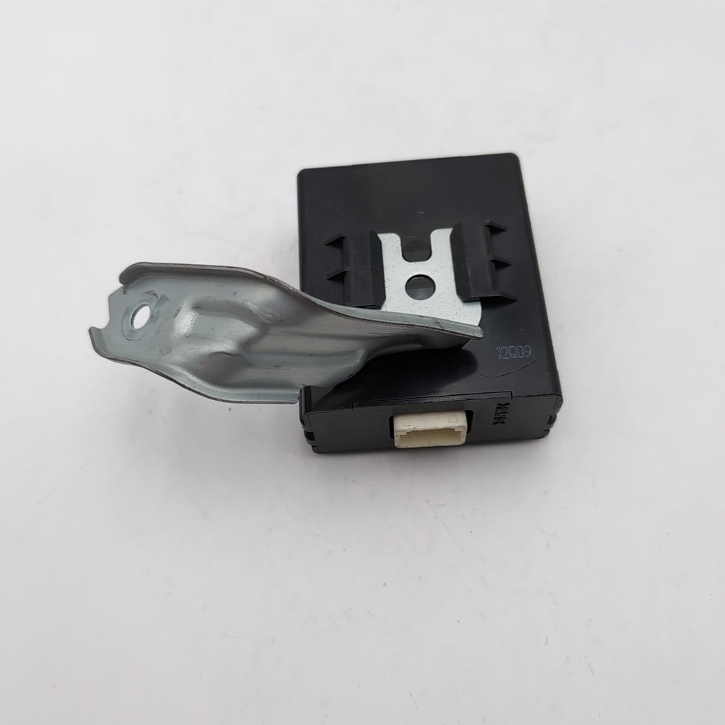 2014 TOYOTA PRIUS V 1.8L FWD AT VEHICLE APPROACHING CONTROL MODULE ECM