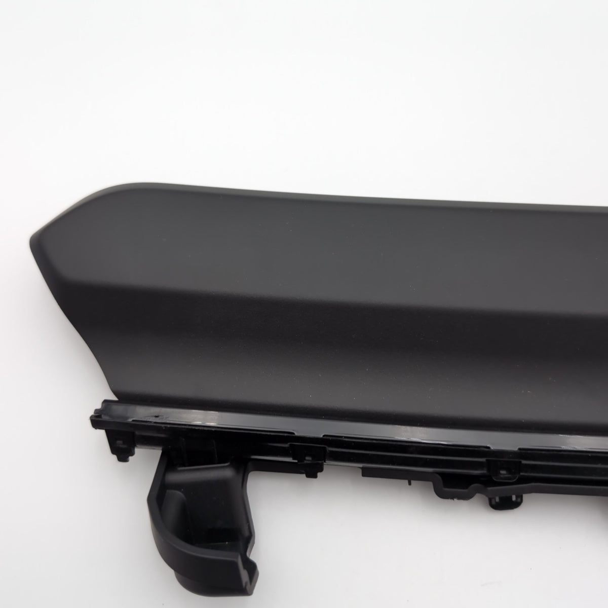 2025 2026 BMW X3 G45 Dash Instrument Panel Molding Finisher Light Trim Cover