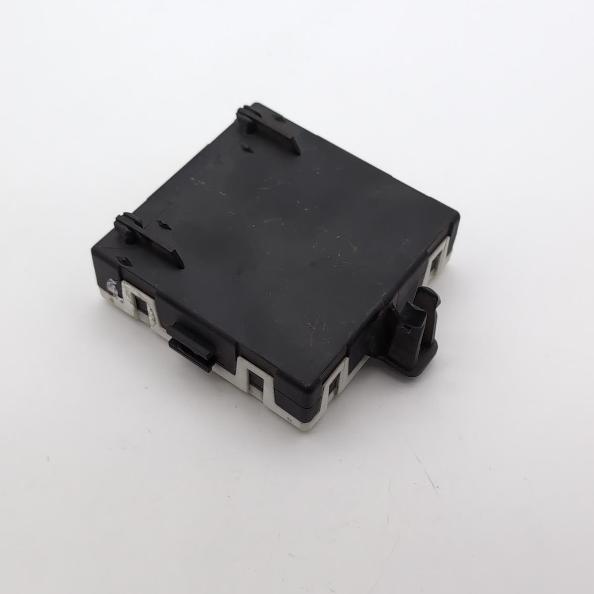 2015- 2020 Mercedes W205 C300 Front Left Driver Door Control Module A2059001211