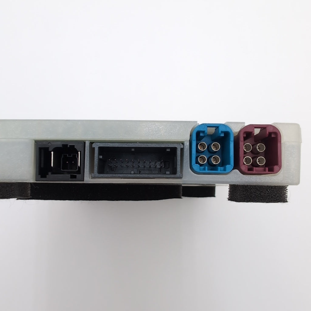 2025 BMW 330i G20 X1 U11 X3 G45 Antenna Telematics Control Module 5B5C761