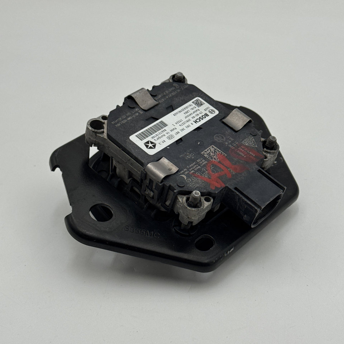 2018 2019 2020 Dodge Durango Adaptive Cruise Distance Radar Sensor 04672787AA