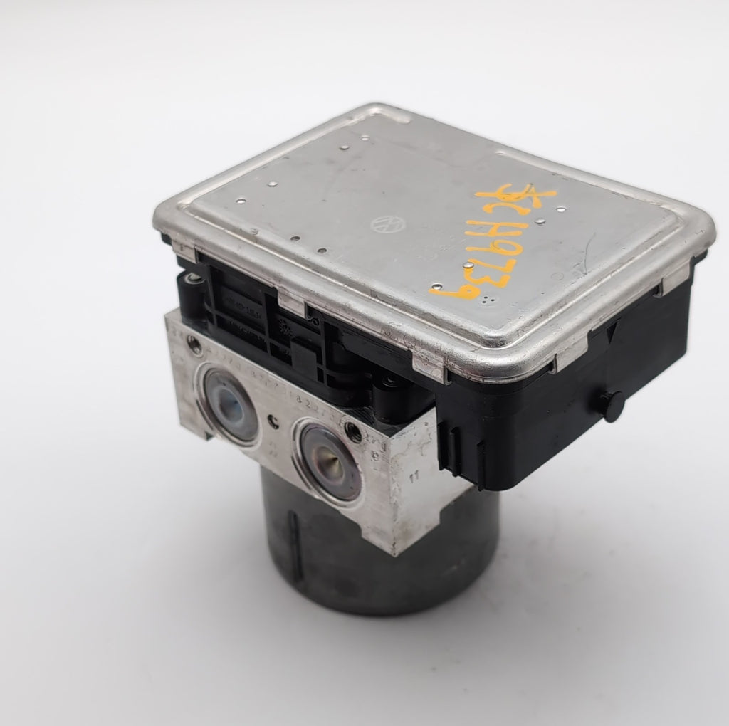 2021 2022 Volkswagen Taos 1.5L ABS Anti Lock Brake Pump Control Unit 5Q0614517GB