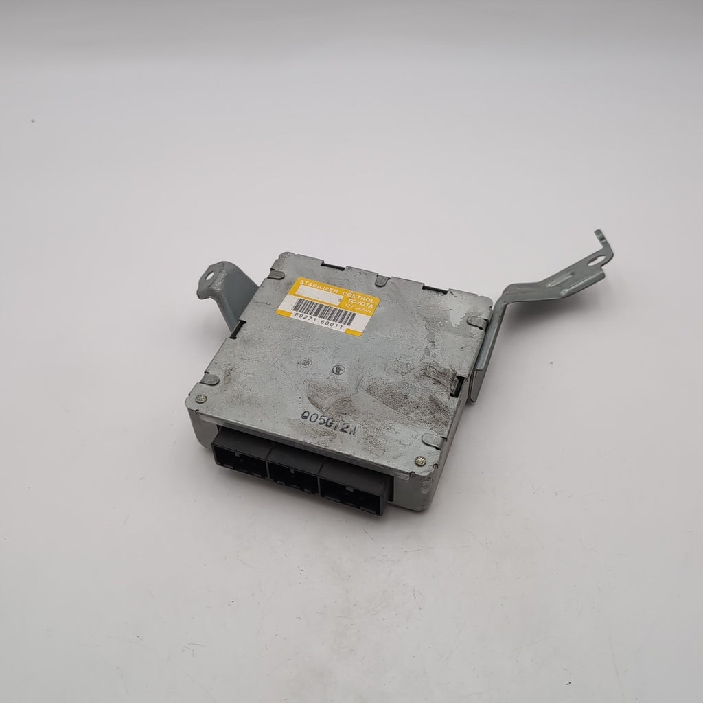 2004 2005 Lexus GX470 Stabilizer Control Module OEM 89271-60011