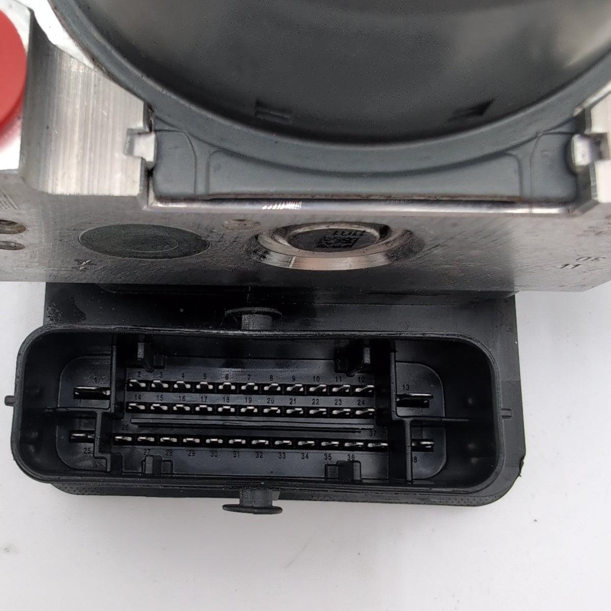2017 2018 Subaru Impreza ABS Anti Lock Brake Pump Control Unit 27536FL00B