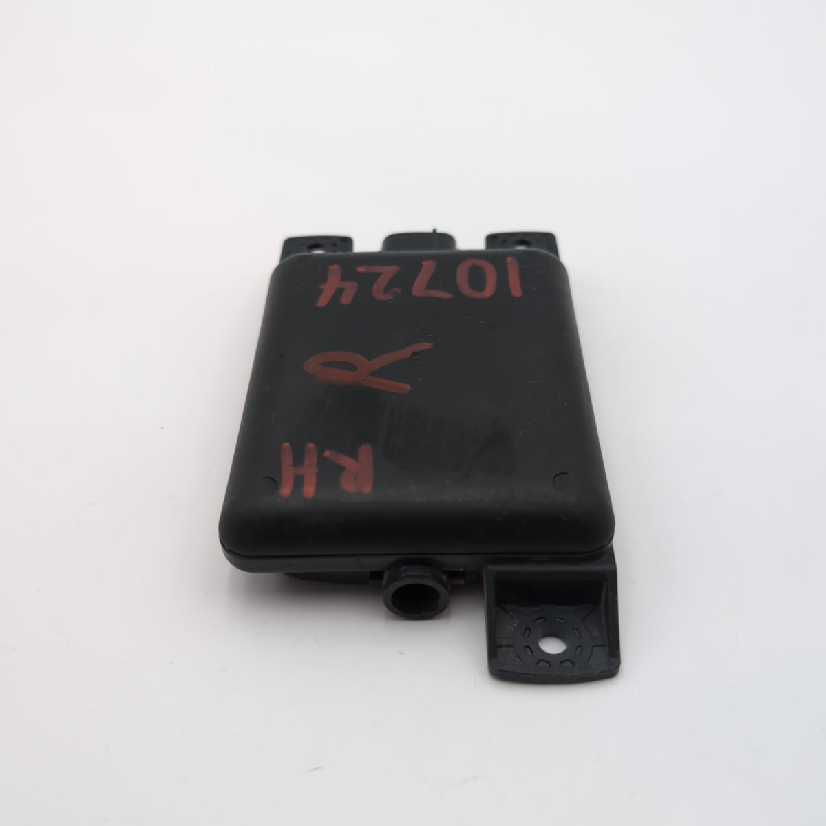 2019 2020 2021 Hyundai Kona SLAVE RH Right Blind Spot Radar Sensor 95820-J9000