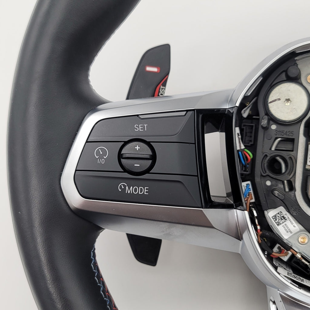 2023 2024 BMW X1 U11 M35I M-SPORT HEATED STEERING WHEEL BLACK LEATHER RED STRIP