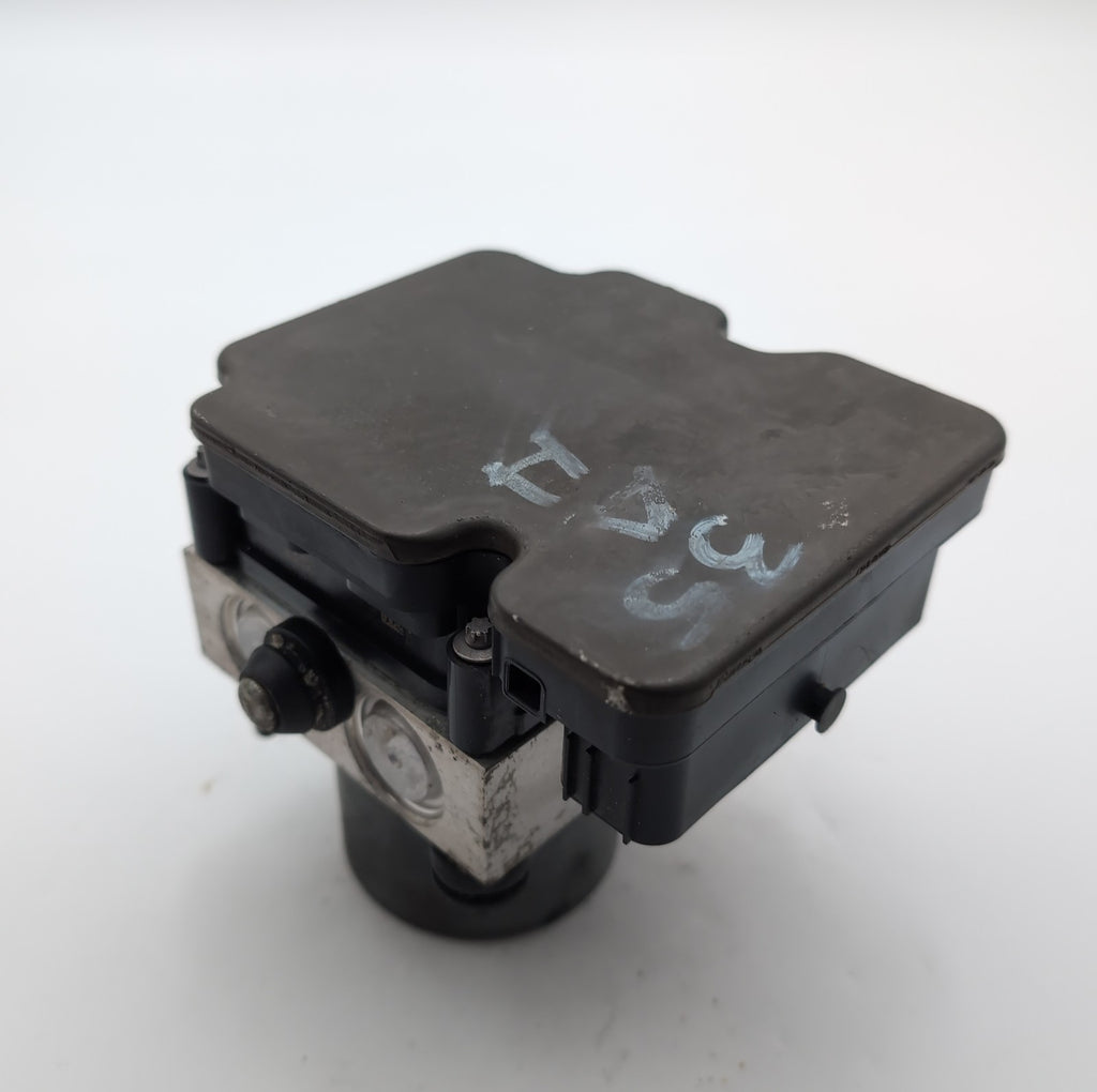 2017 2018 2019 Buick Lacrosse 3.6L ABS Anti Lock Brake Pump 84225503