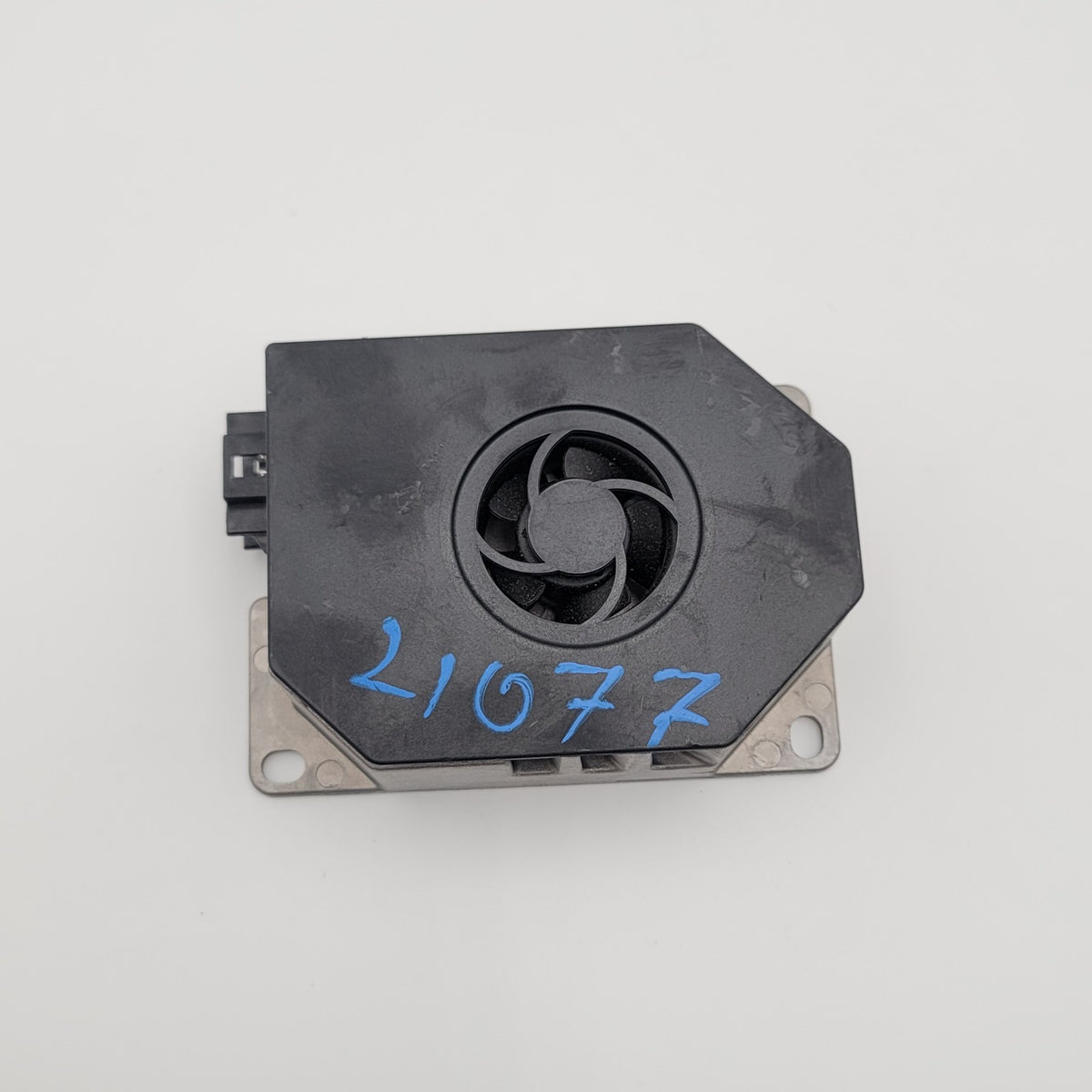 2008- 2018 Mercedes W211 E350 GL450 R350 Subwoofer Amplifier Harman Becker OEM