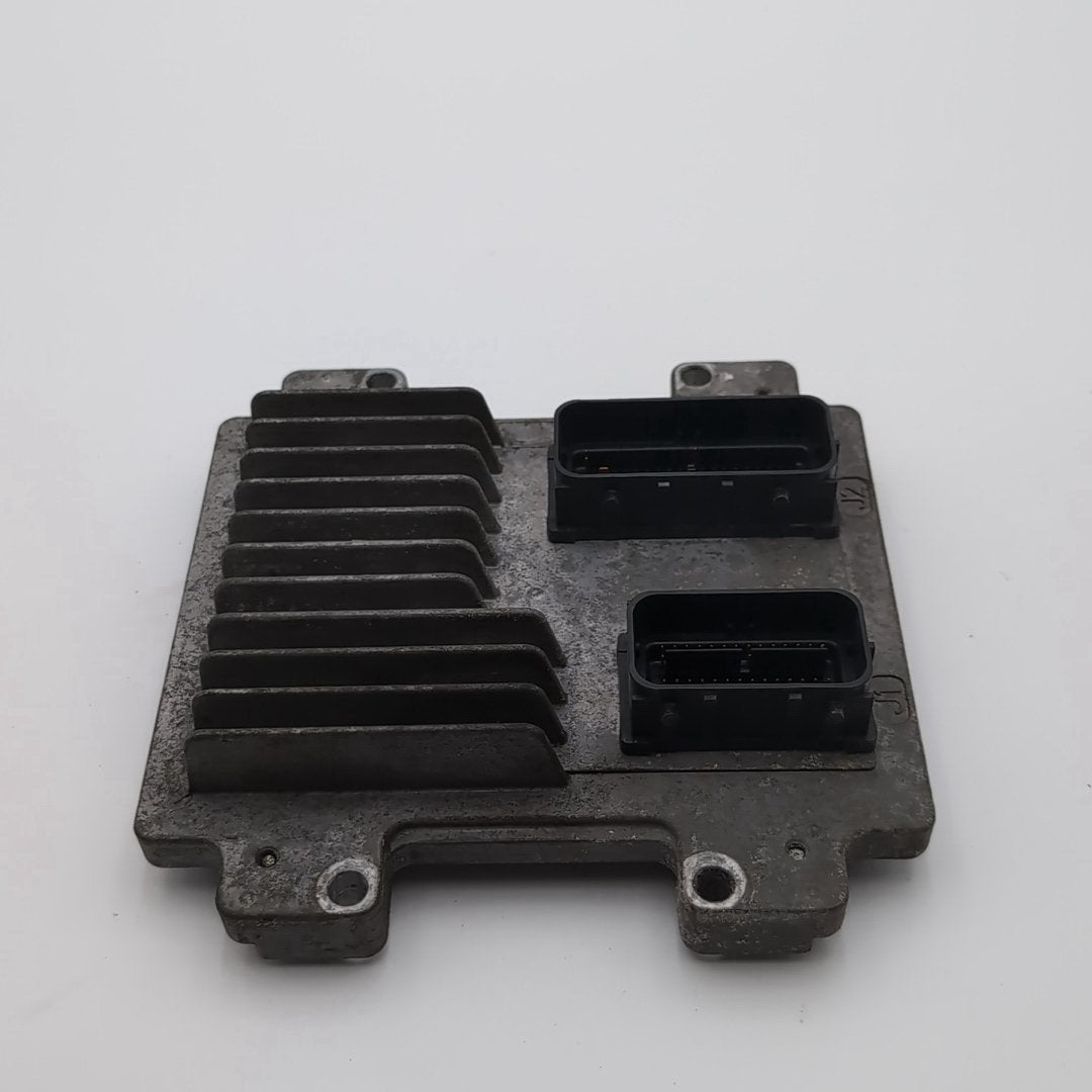 2011 2012 Chevrolet Cruze 1.8L Engine Computer Control Module ECU E83 12647212