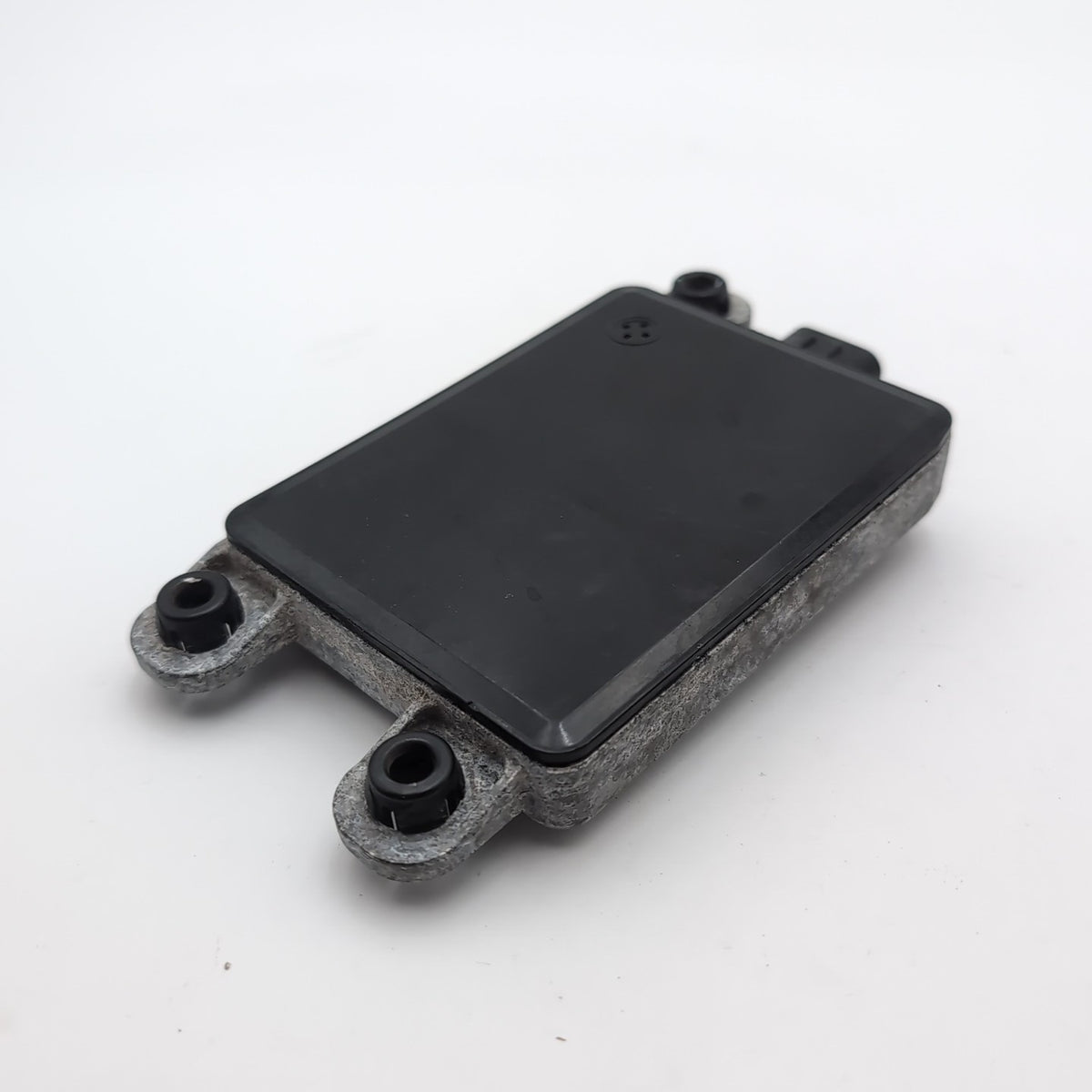 2022 2023 2024 Rivian R1S R1T Front Cruise Distance Radar Sensor PT00002001-E