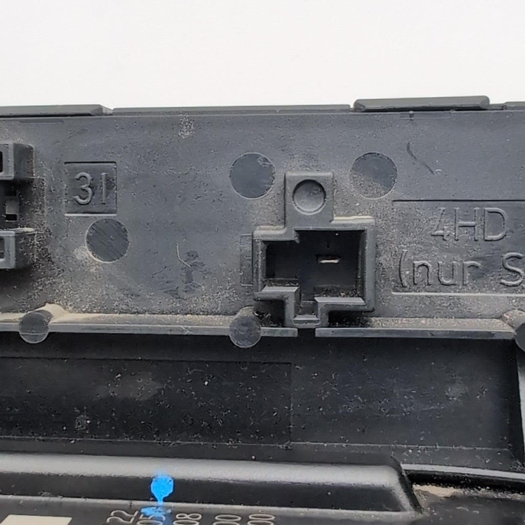 2010- 2018 Mercedes W212 E350 W218 CLS550 Rear SAM Fuse Box Relay Control Unit