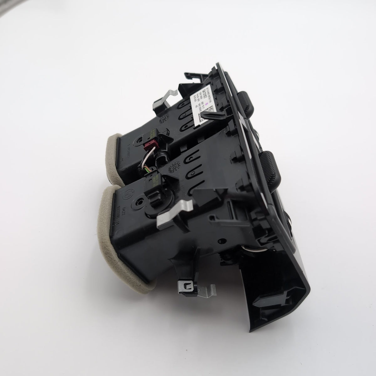2024 2025 2026 BMW i5 530i 540i G60 Sedan Rear Dash AC Air Vent 5A13167