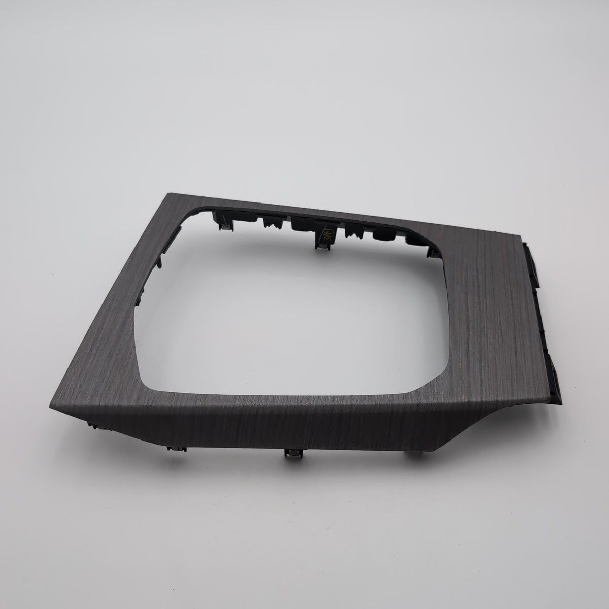2024 - 2026 BMW 330i G20 G22 G26 Center Console Fineline Open Pore Wood Trim