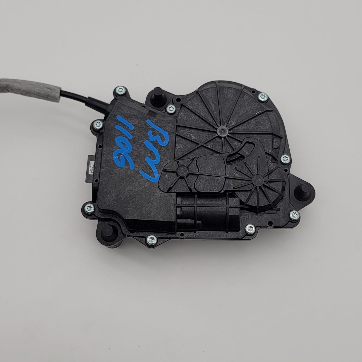 2018- 2024 BMW X4M X4 F98 G02 Rear Trunk Latch Lock Actuator Motor Assembly OEM