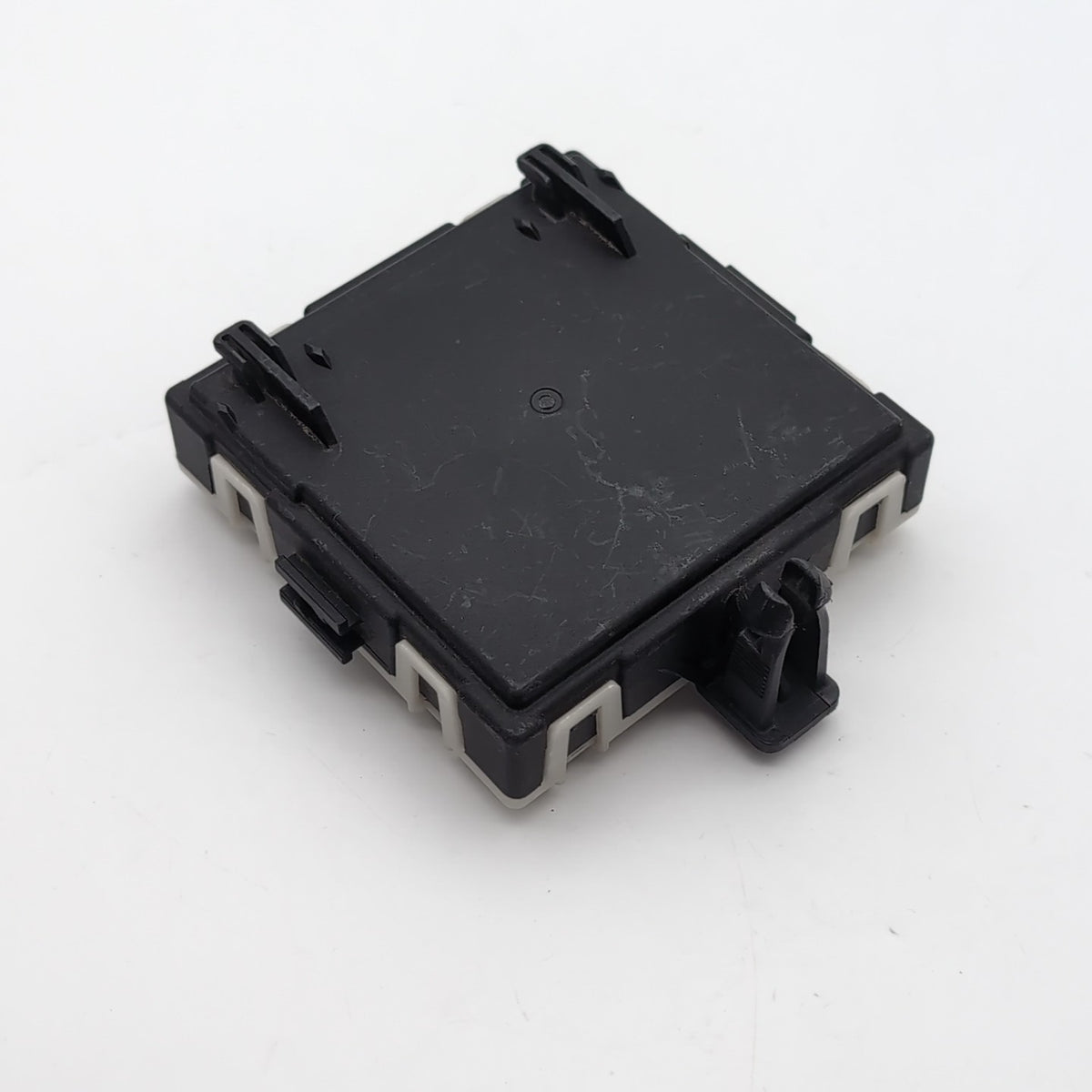 2016- 2022 MERCEDES GLC300 X253 FRONT LEFT DOOR CONTROL MODULE OEM A1679003811