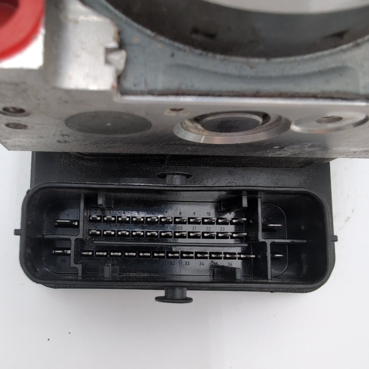 2013 Cadillac ATS ABS Anti Lock Brake Pump Control Unit 22994568