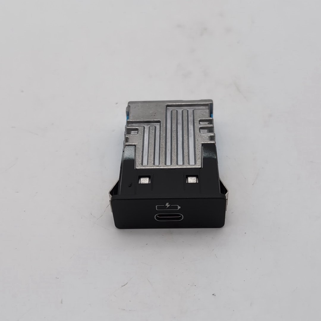 2019 - 2026 BMW G20 G21 G22 G26 G15 G30 G31 X3 Single USB Socket Port 5B51C70