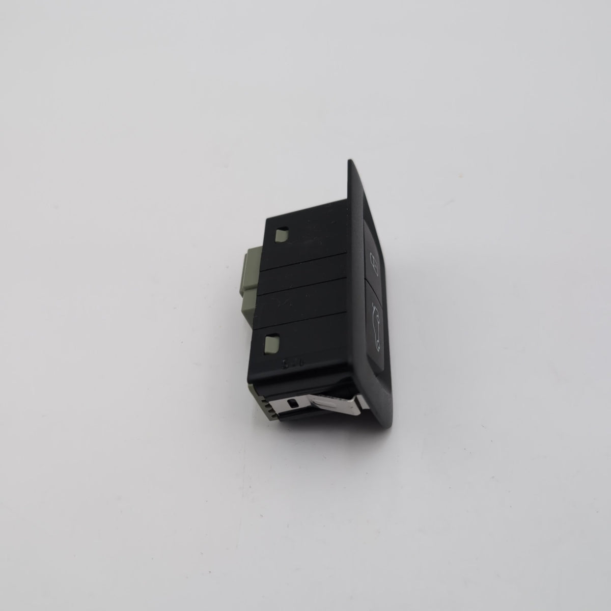 2021 - 2026 BMW 540i 530i i5 G60 M5 X1 X2 X3 Trunk Lid Tailgate Switch Button