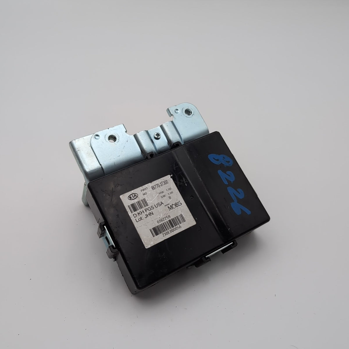 2015 2016 Kia K900 Park Assist Control Module 95770-3T300