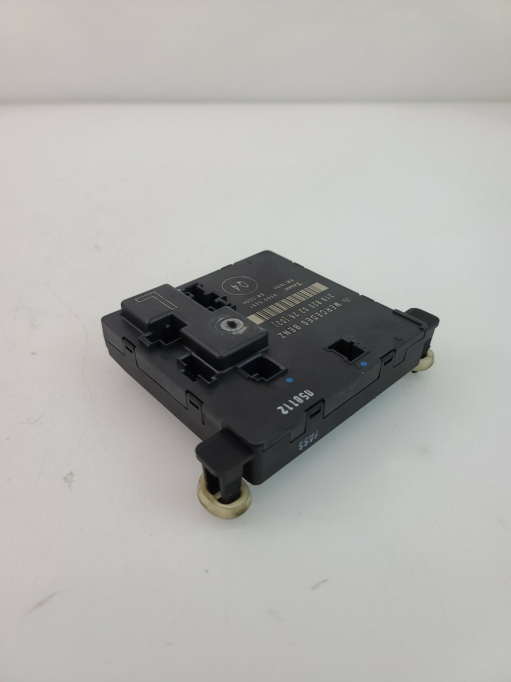 2006- 2011 Mercedes Oem Cls550 W219 Left Rear Door Control Module 2198200226