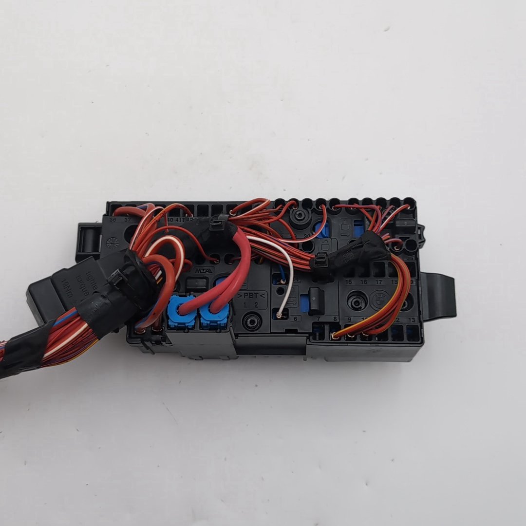 2023 - 2026 BMW 540i G60 G45 G70 G90 Power Distribution Fuse Box 5A039C3