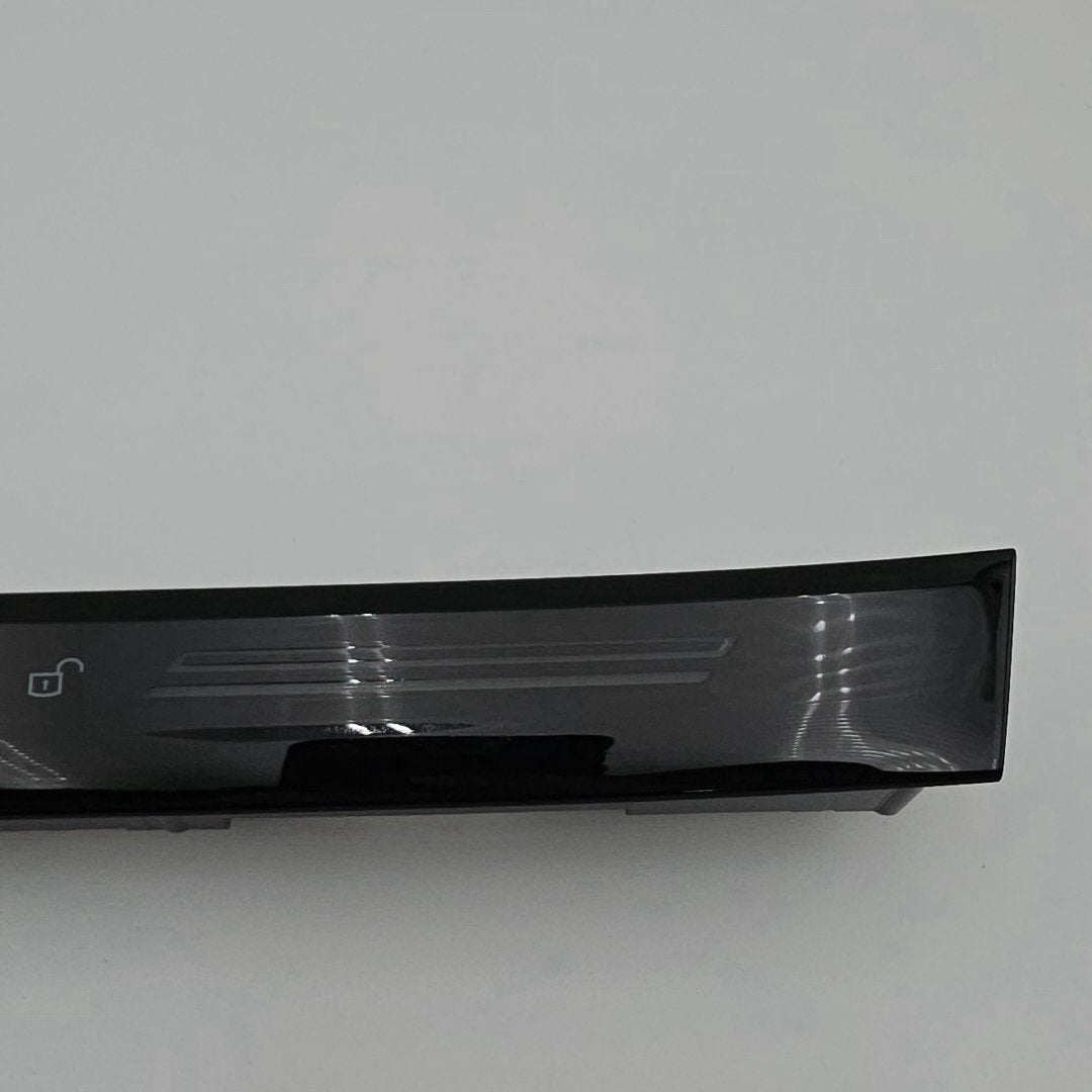 2025 2026 BMW 530i 540i G60 Front Left Door Lock Unlock Touch Panel 5B5BF17