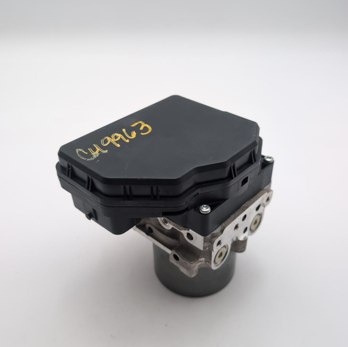 2017- 2022 Infiniti Q60 3.0L ABS Anti Lock Brake Pump Control Unit 476605CE2A