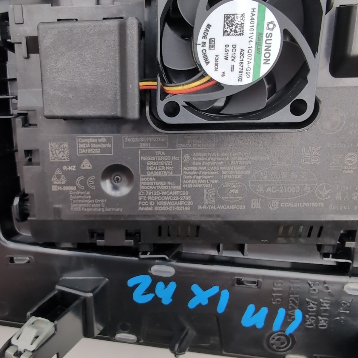 2022 2023 2024 2025 BMW X1 U11 Front Wireless Charging Pad Tray 5A623B0 5A22F51