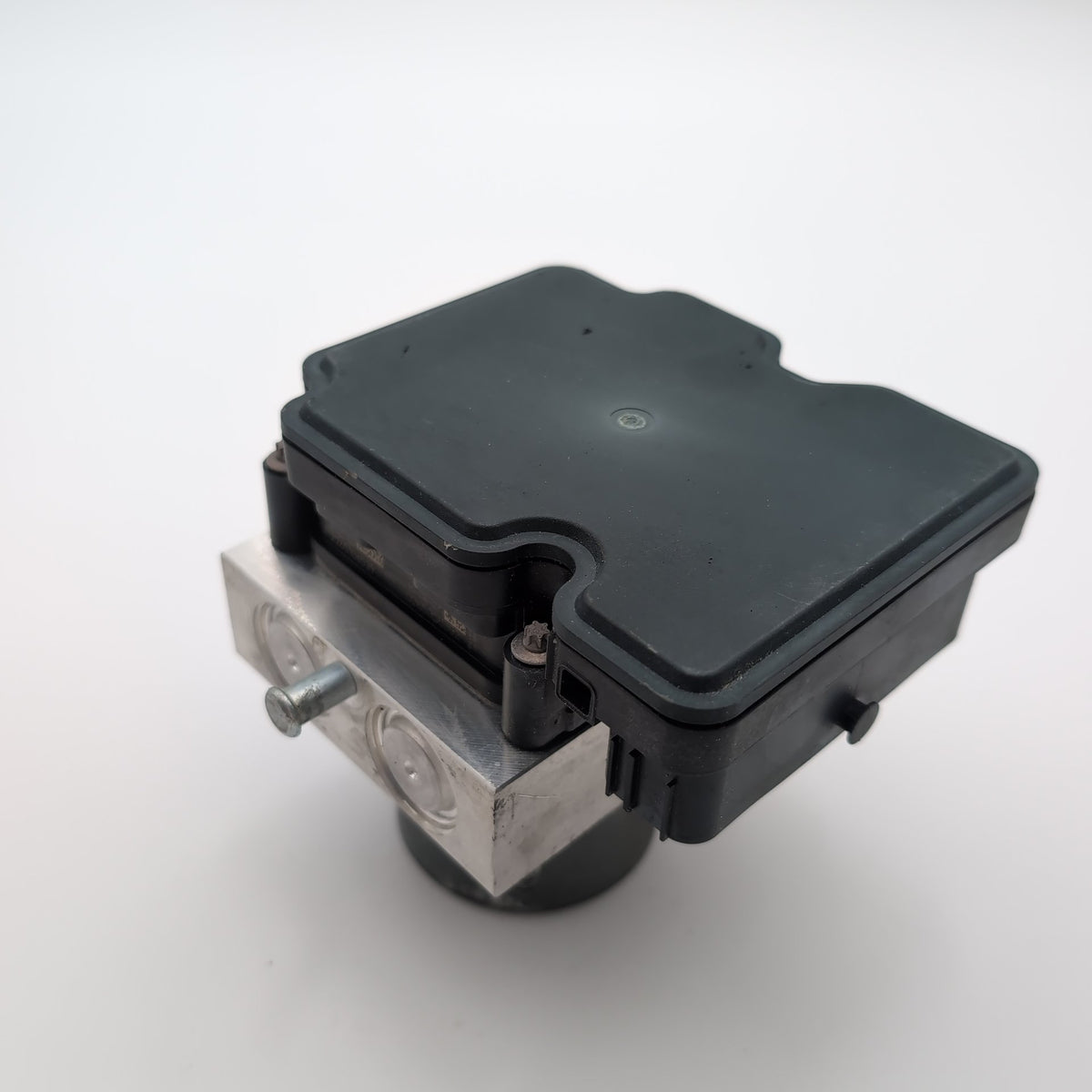 2016 2017 2018 Chevrolet Camaro 3.6L ABS Anti Lock Brake Pump 23414640
