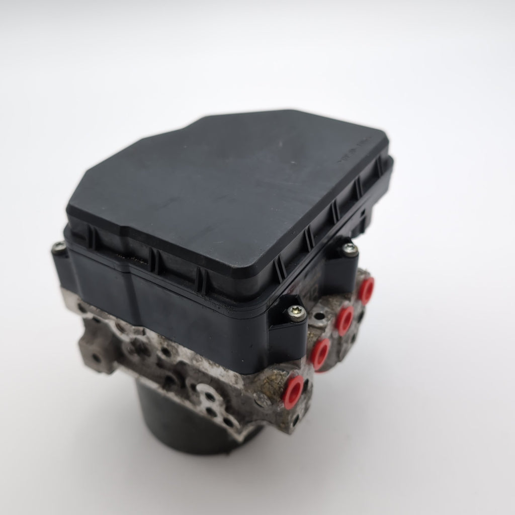 2016 Nissan Pathfinder 3.5L ABS Anti Lock Brake Pump Control Unit 476609NF0B