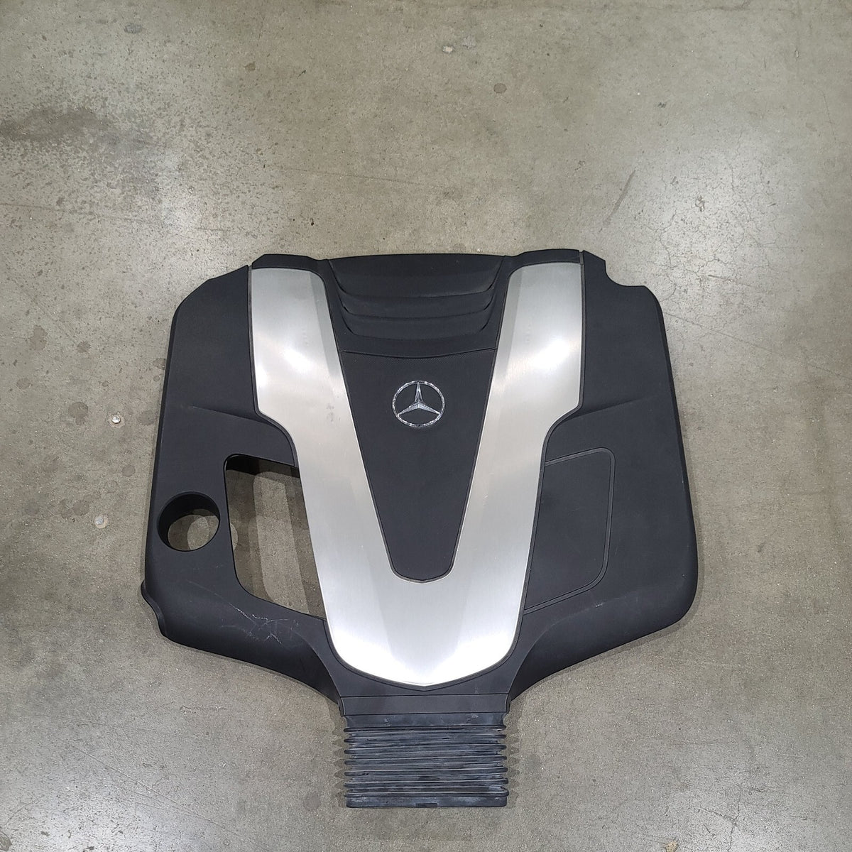 Fits Mercedes Benz E Class W212 Engine Cover A6420102811 Oem