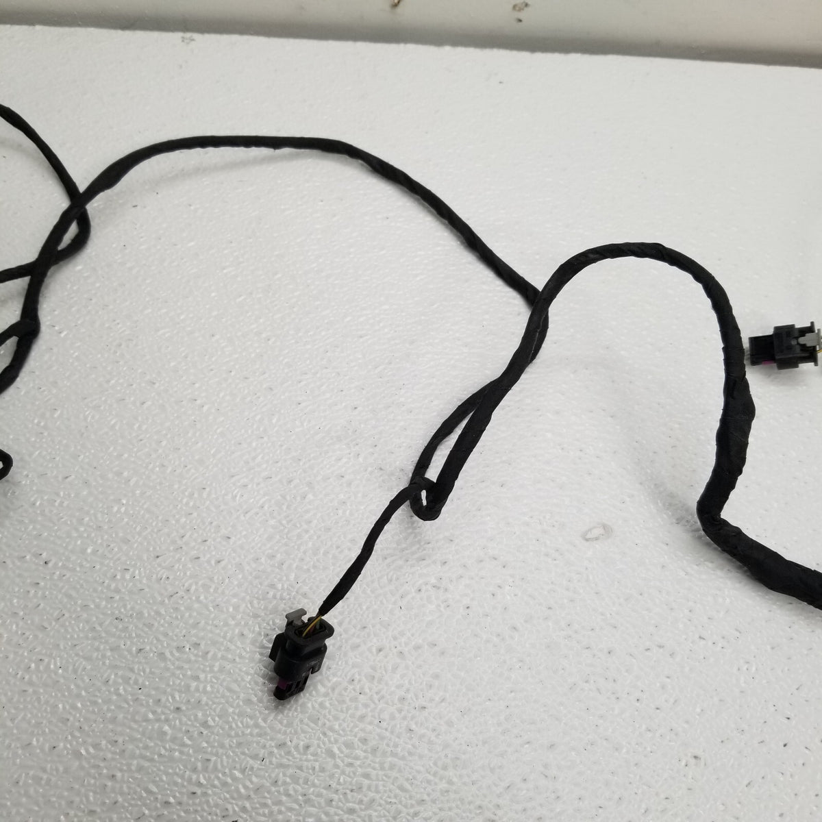 2016- 2019 BMW 750i G11 G12 Rear Bumper Wires Connectors Harness Oem 6802846