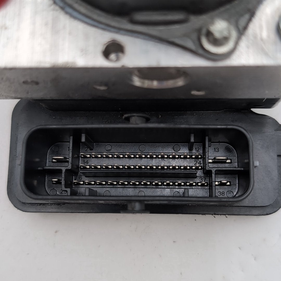 2021 2022 2023 Nissan Kicks 1.6L ABS Anti Lock Brake Pump Control 476605R00A