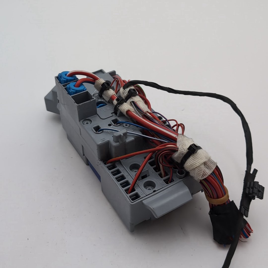 2021 - 2026 BMW M3 G20 G09 G80 G42 G87 Front Power Distribution Fuse Box
