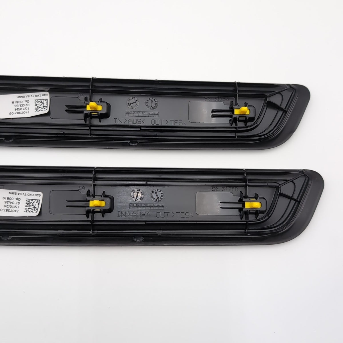 2019 - 2025 BMW G20 G21 G26 Front Left Right Door Trim Molding Sill Set 7407387