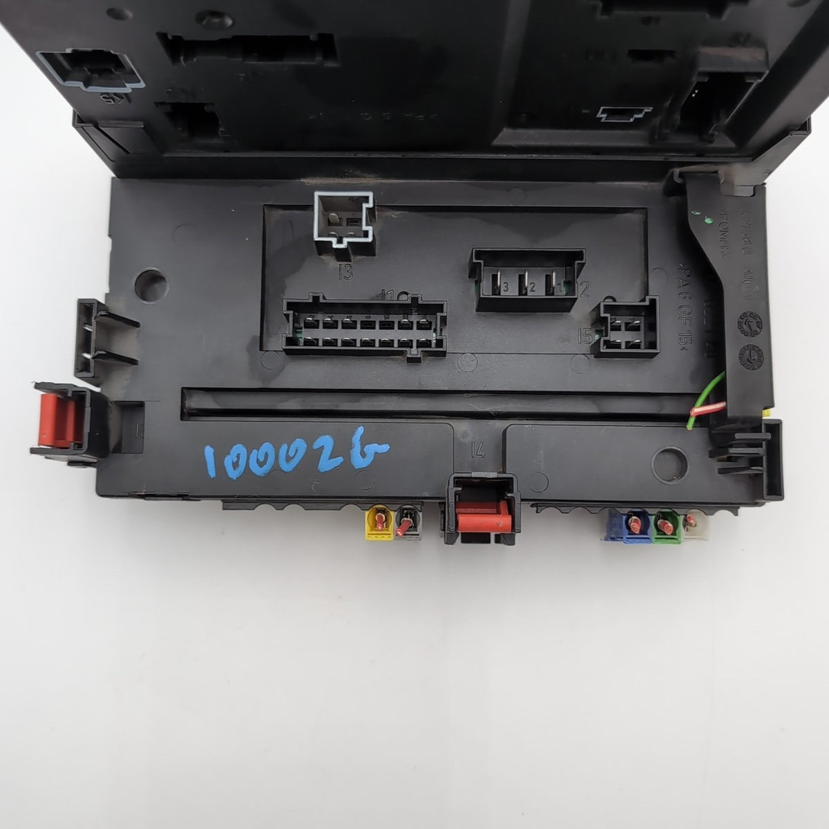 07 2008 2009 Mercedes W216 CL550 S550 S63 Rear Trunk Fuse Box Module 2219004700