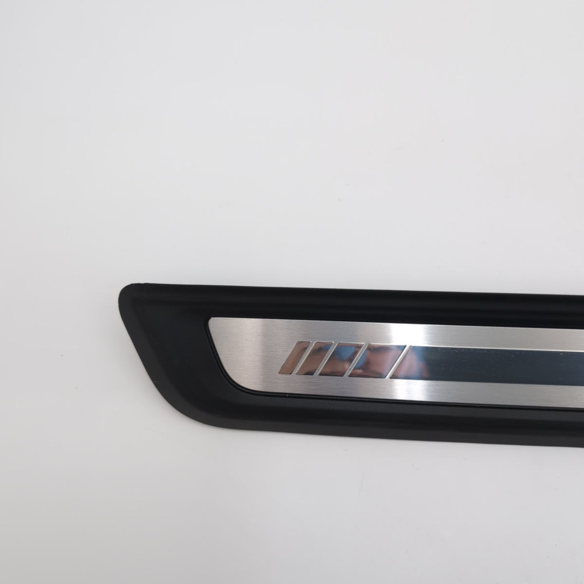 2019 - 2026 BMW G20 G26 M Sport Front Door Sill Scuff Plate Trim Set 8079739