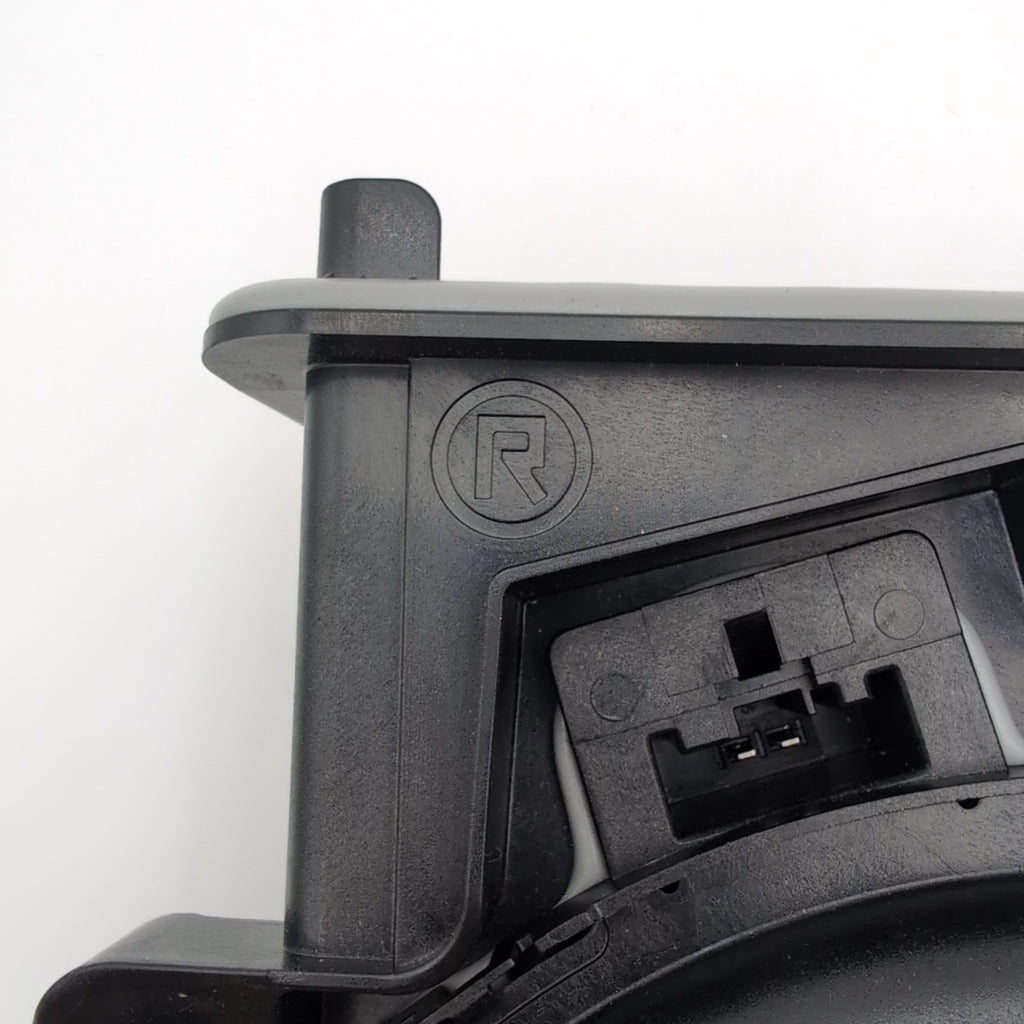2024 2025 2026 BMW 228i F70 F74 Right Central Bass Subwoofer Speaker 5A64008