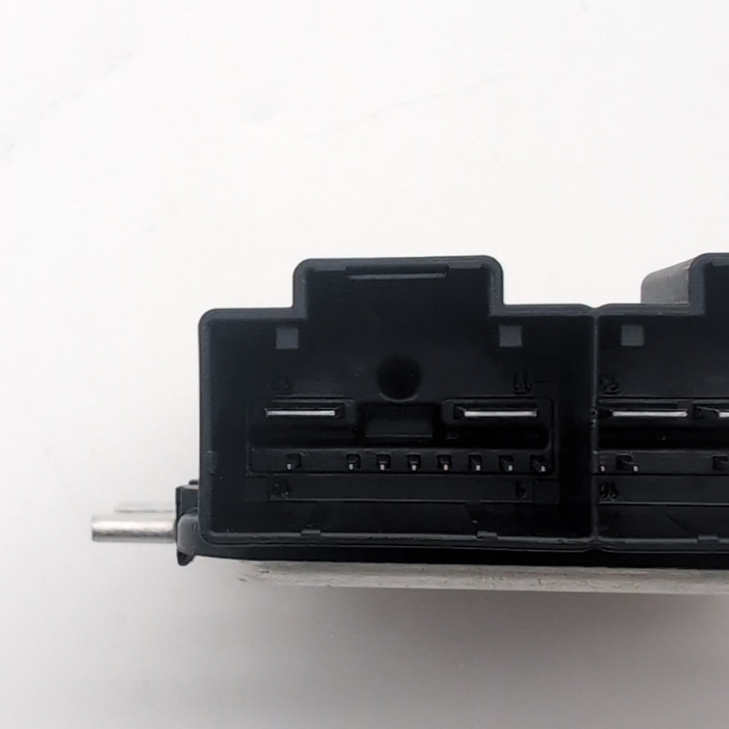 2024 - 2026 BMW 2 5 7 G60 G70 F74 X1 X2 X3 X5 X6 X7 Fuel Pump Control Module