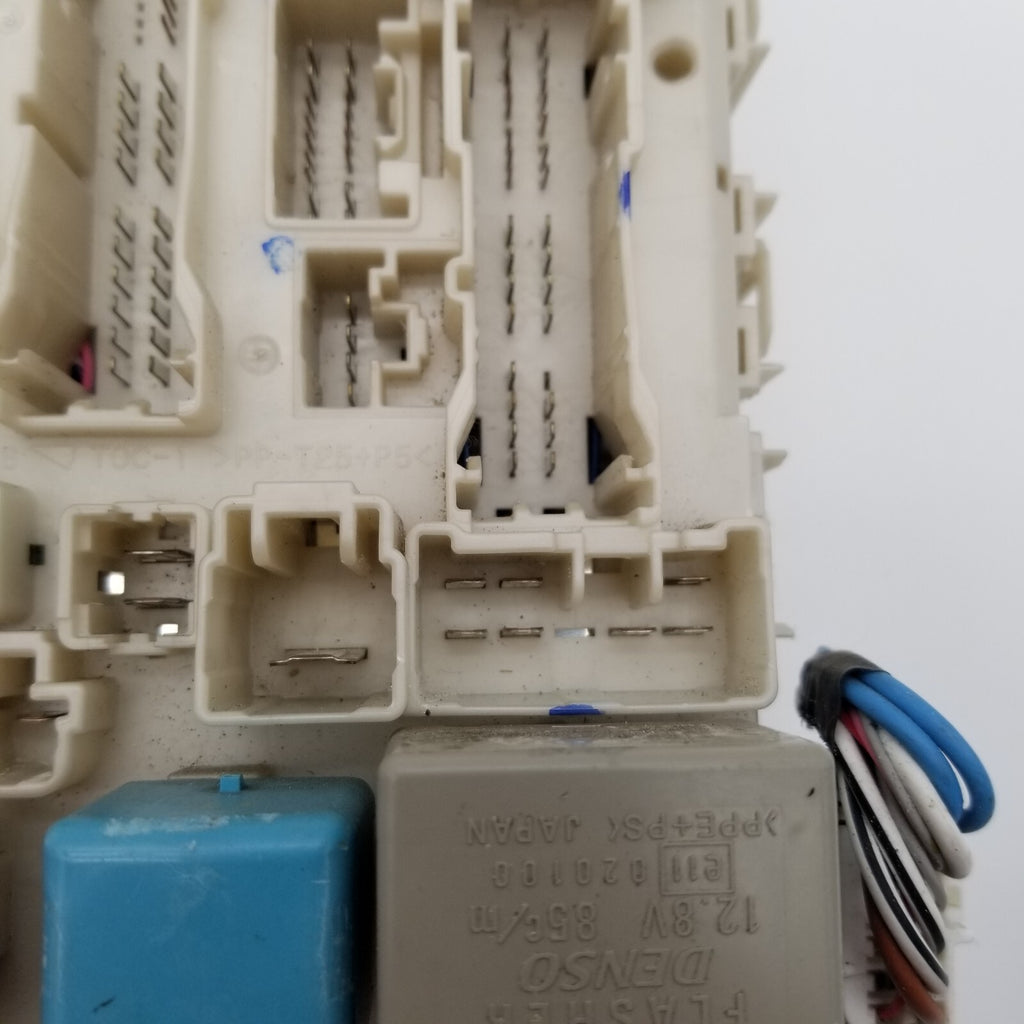 2004- 2009 Fits Toyota Prius Interior Under Dash Relay Fuse Box 82730-47300