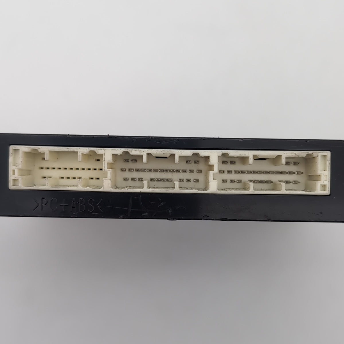 2016 2017 2018 TOYOTA PRIUS THEFT-LOCKING SECURITY CONTROL MODULE ECM ASSEMBLY